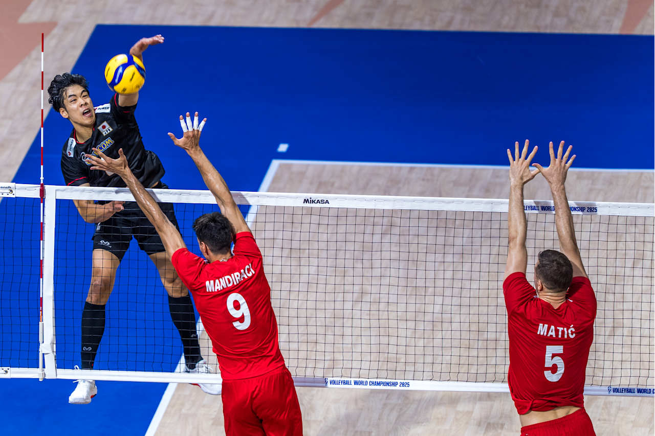 否重振旗鼓, 而土耳其则, 蓝与石川祐